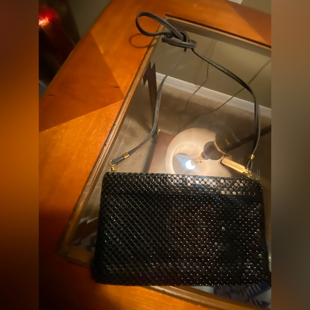 Mesh Minimalist Black Rectangular Metal Mesh Shou… - image 3